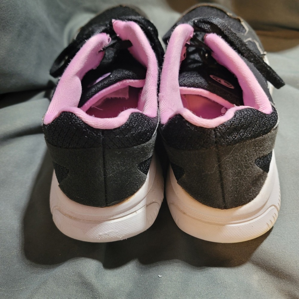 Athletic Works Women's Size 8 Black Comfort Trainers Sneaker Shoes - Picture 2 of 8